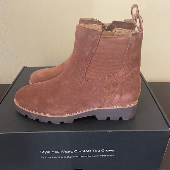 Vionic Brighton Suede Water Repellent Chelsea Boots - Picture 1 of 7